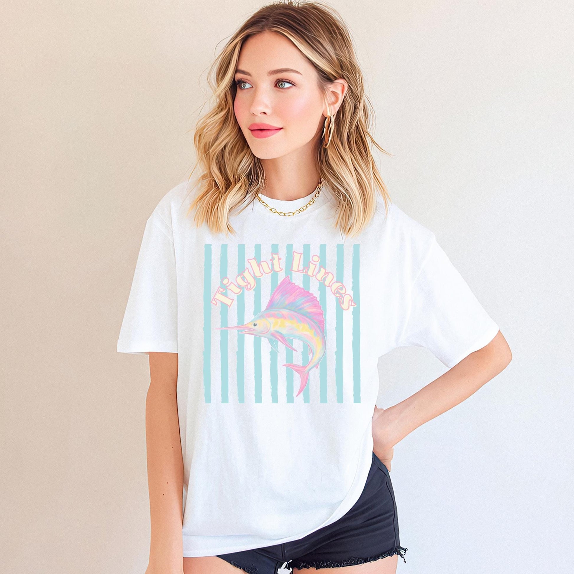 Comfort Colors Fishing Shirt Sailfish Graphic Tee Women Retro Coastal Design Vintage Style Tight Lines Apparel Nautical Theme Clothing Pastel Ocean Colors Perfect Gift Woman Angler Beach Vacation Outfit Sportfishing Tournament Wear Casual