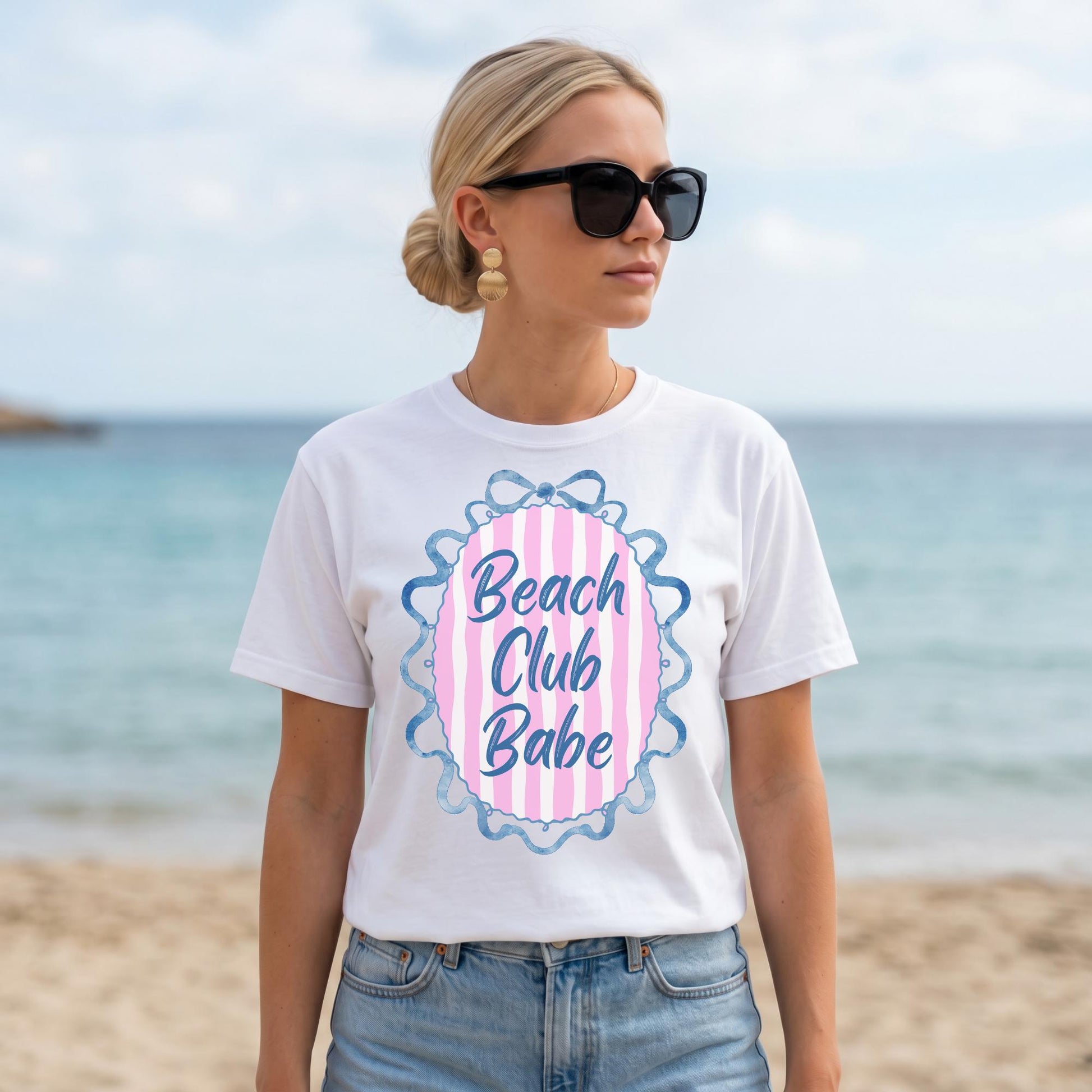 Vacation Tee Women Summer Beach Club Babe Shirt Preppy Coastal Style Nautical Stripe Design Pink White Pattern Oval Frame Blue Scalloped Border Bow Accent Resort Wear Essential Perfect Beach Getaway Lake Trips Poolside Outfit Casual Summer
